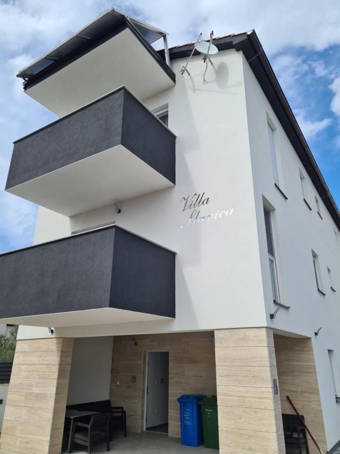 Vila Slavica فير المظهر الخارجي الصورة